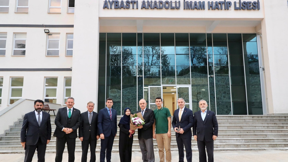 Okulumuzda Sayın Valimiz Muammer Erol’un Başkanlığında “Eğitim Değerlendirme Toplantısı” Gerçekleştirildi